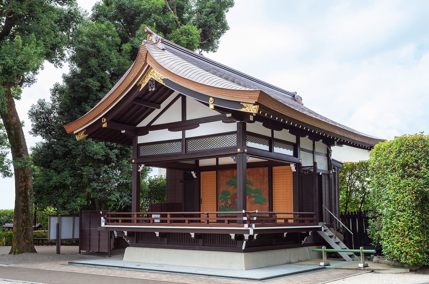 N神社様 神楽殿