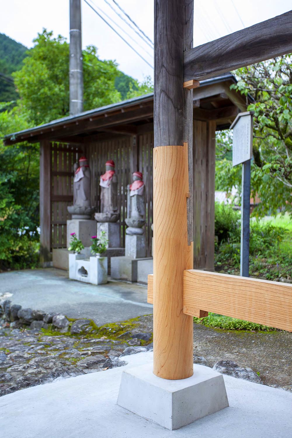 金錫寺様　山門